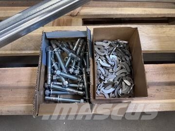  Quantity of Industrial Warehouse Racking (Unused) Costruzioni - Altro