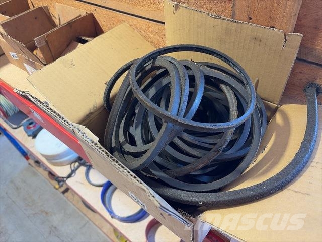 Quantity of Misc Parts & Belts Transport – ostalo