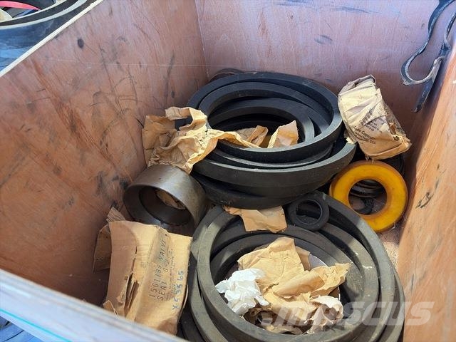 Quantity of Misc Parts & Belts Transport – ostalo