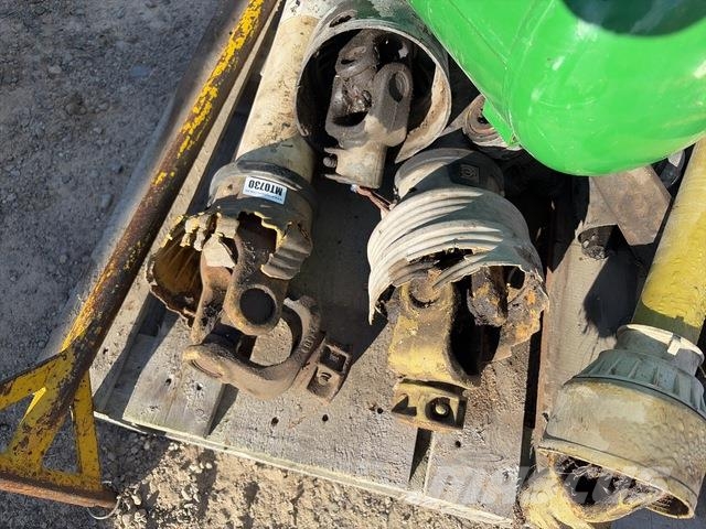  Quantity of PTO Shafts & Hitches Lauksaimniecība- Citi