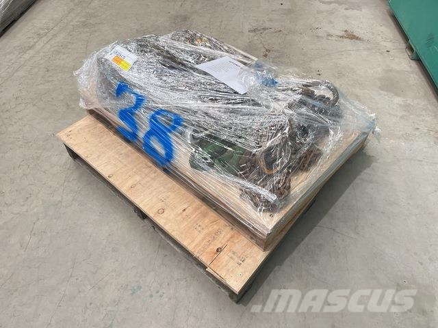  Quantity of Rigging - Fits 2010 Kato MR-130R Építőipar - Egyebek
