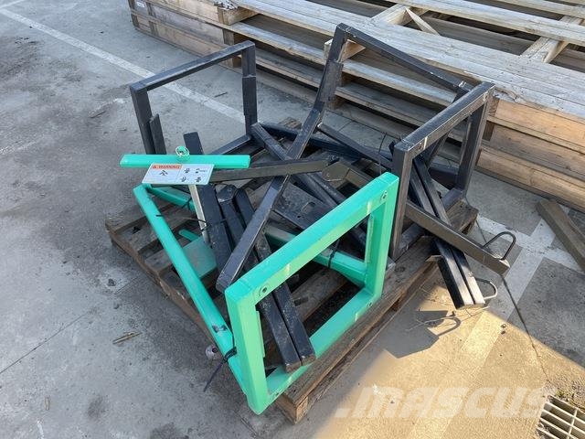 Quantity of Spare Wheel Brackets - Fits Terex Fran Інші крани