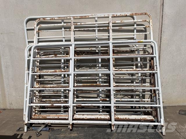  Quantity of Trailer Headboard Gates Other components