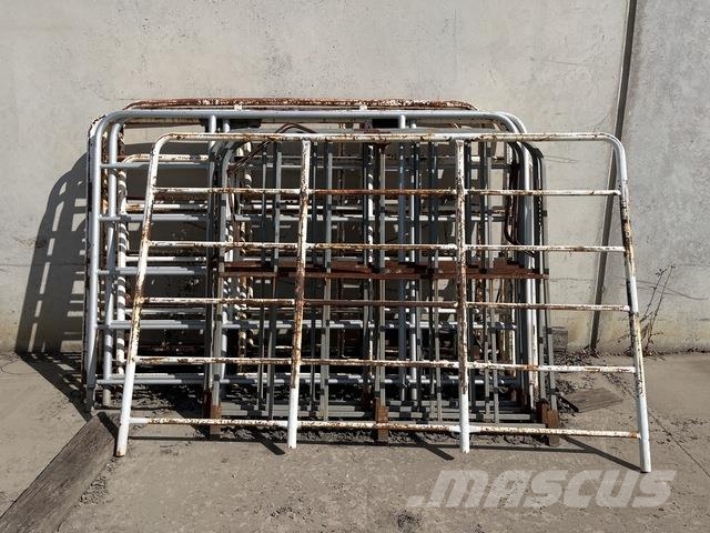 Quantity of Trailer Headboard Gates Other components