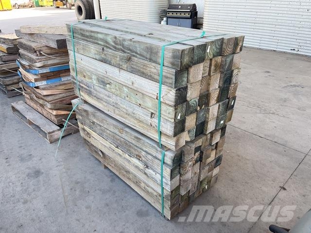 Quantity of Treated Timber Blocks Autre grue