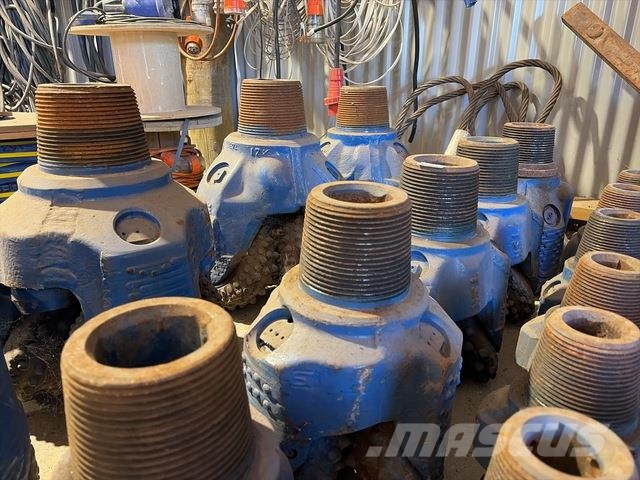 Quantity of Tri-Cone Bits 他のドリル機械