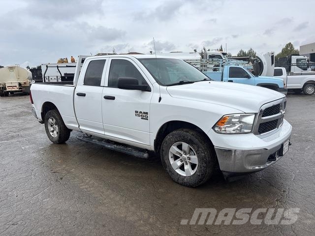 RAM 1500 Бортовые фургоны