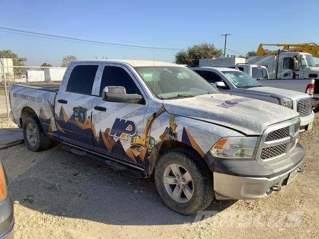 RAM 1500 皮卡.傳統半斗卡車/側卸板