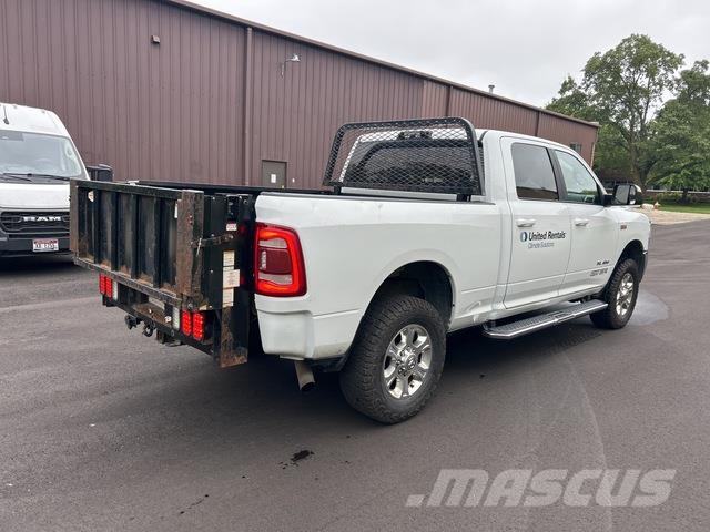 RAM 2500 Kis teherszállító/Platós kocsi