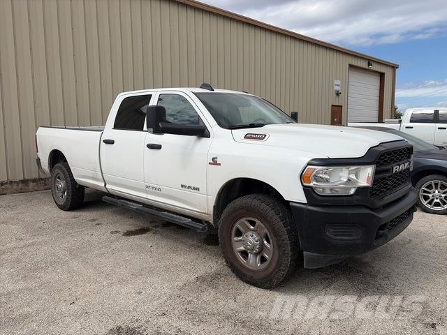 RAM 2500 Pick up de caixa aberta