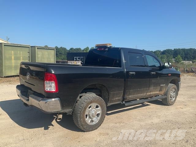 RAM 2500 Heavy Duty Pickup/Pritschenwagen