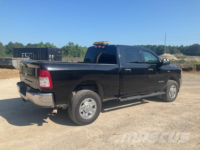 RAM 2500 Heavy Duty Pickup/Pritschenwagen