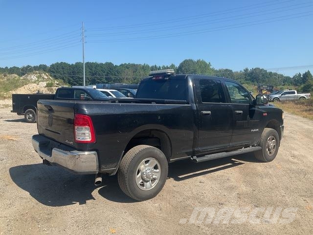 RAM 2500 Heavy Duty Pickup/Pritschenwagen