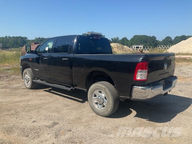 RAM 2500 Heavy Duty Pickup/Pritschenwagen
