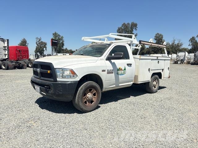 RAM 3500 Furgonetas caja abierta