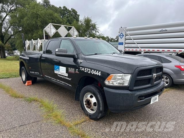RAM 3500 Furgonetas caja abierta