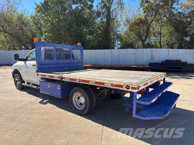RAM 3500 Camiões estrado/caixa aberta