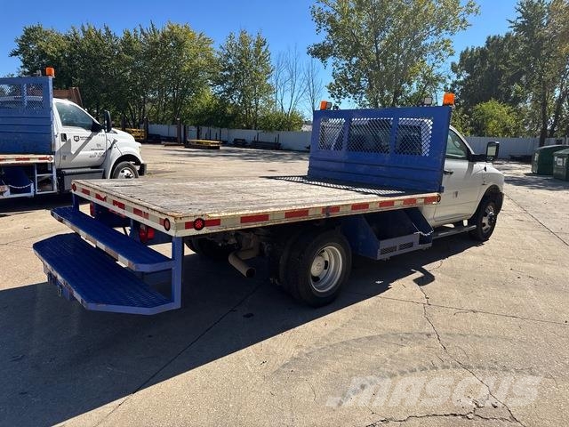 RAM 3500 Camiões estrado/caixa aberta