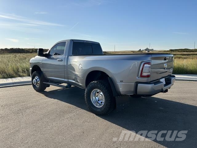 RAM 3500 Pick up/Dropside