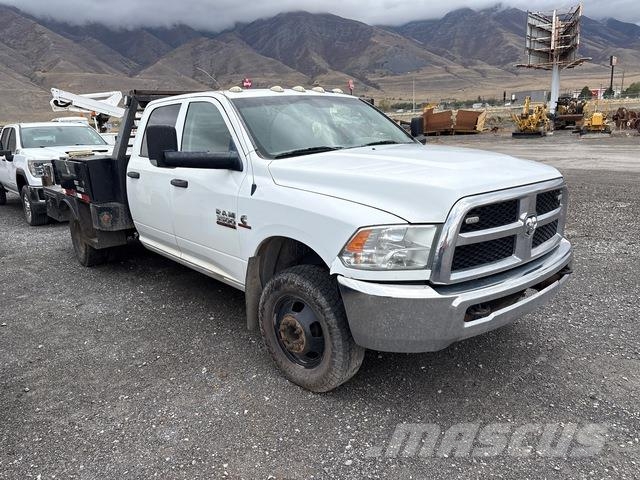 RAM 3500 Kamioni sa otvorenim sandukom