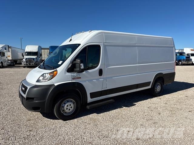 RAM 3500 ProMaster Lieferwagen