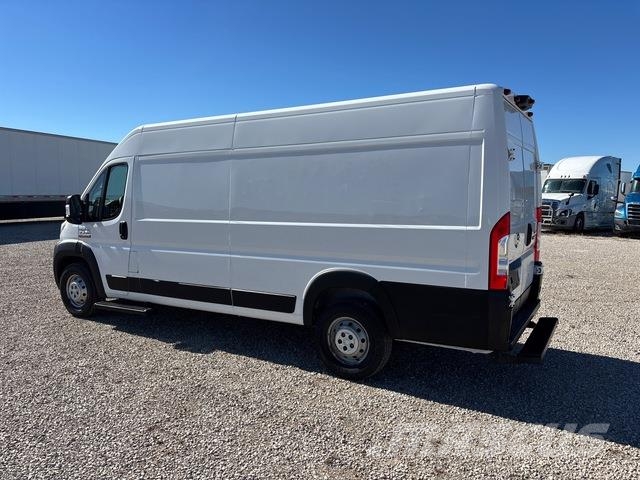 RAM 3500 ProMaster Lieferwagen