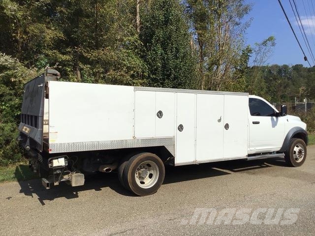 RAM 5500 皮卡.傳統半斗卡車/側卸板