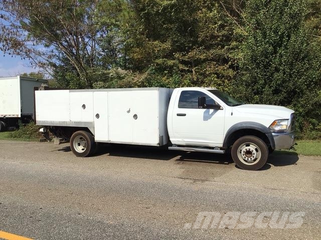 RAM 5500 皮卡.傳統半斗卡車/側卸板