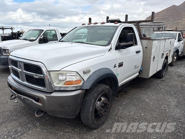 RAM 5500 Бортовые фургоны