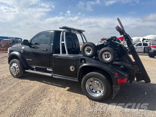 RAM 5500 Evakuators ar manipulatoru