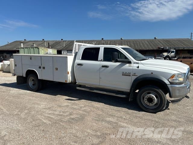 RAM 5500 皮卡.傳統半斗卡車/側卸板