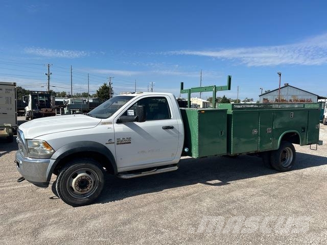 RAM 5500 皮卡.傳統半斗卡車/側卸板
