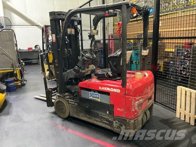 Raymond 4460 - C40TT バッテリーフォークリフト