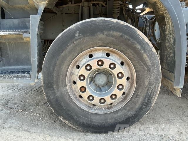Renault C430 DTI 11 Other