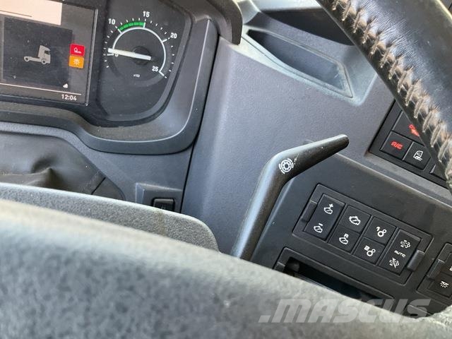 Renault C460 Paine-/imuautot