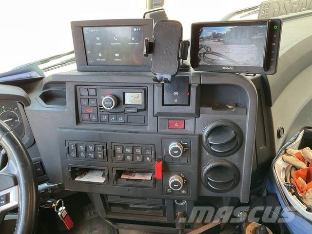 Renault C460 Paine-/imuautot