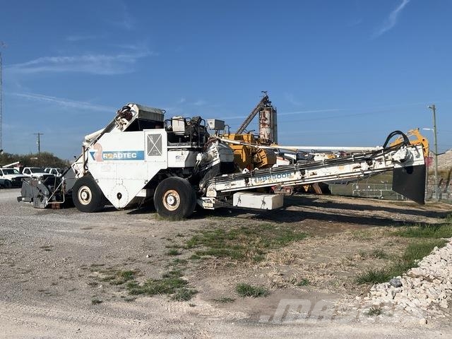 Roadtec SB2500B Materiālu pārvadāšanas tehnika