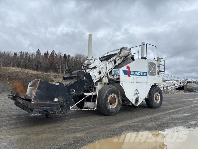 Roadtec SB2500C 物流运输车辆