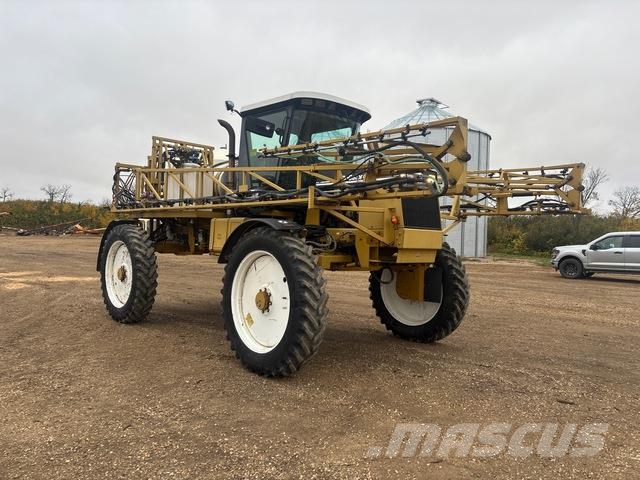 RoGator 854 Iseliikuvad pritsid