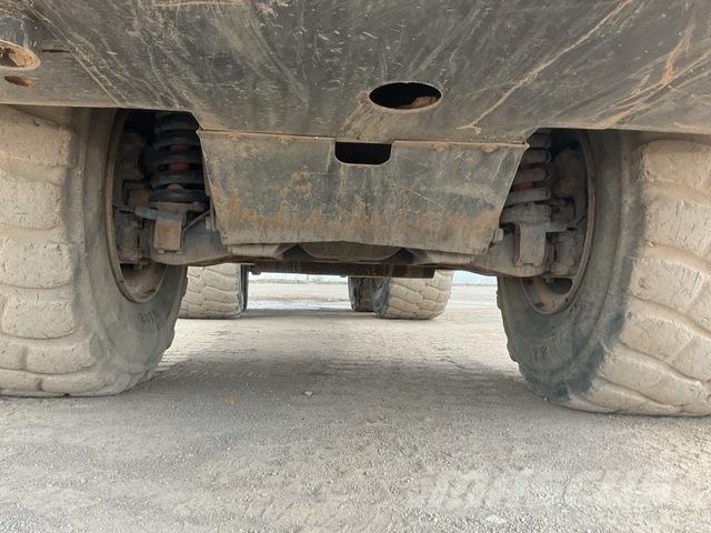 Rokbak RA30 Dúmpers articulados