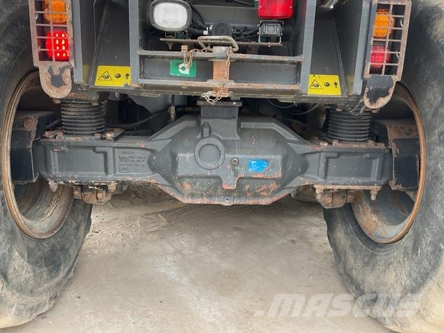 Rokbak RA30 Dúmpers articulados