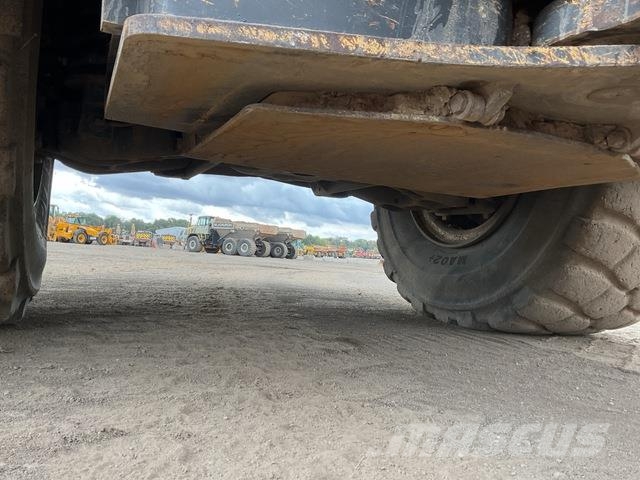 Rokbak RA30 Dúmpers articulados