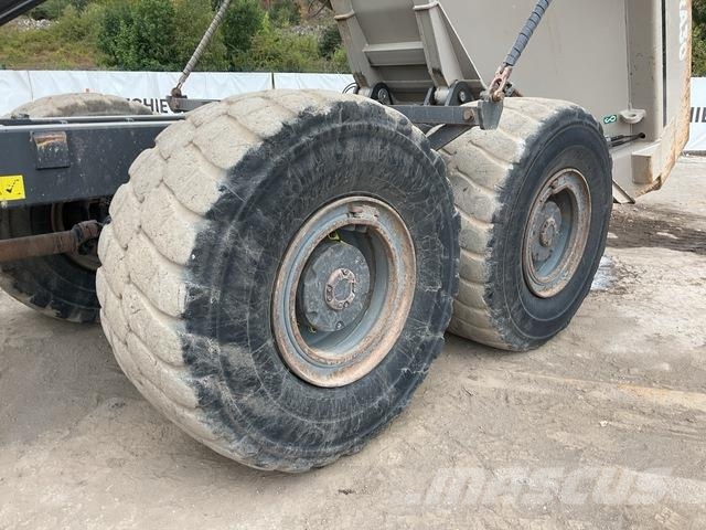 Rokbak RA30 Dúmpers articulados