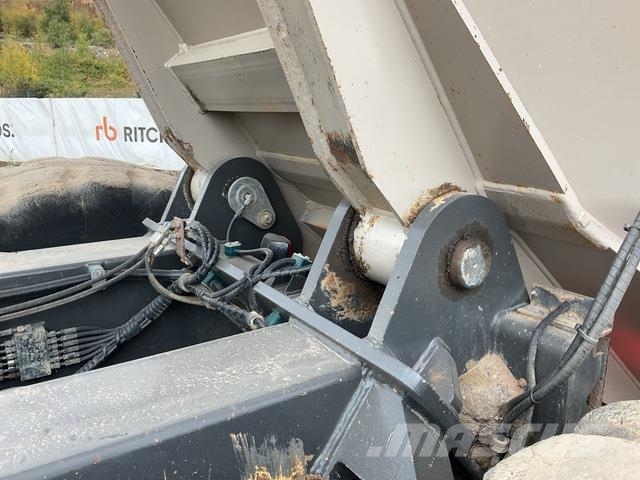 Rokbak RA30 Dúmpers articulados