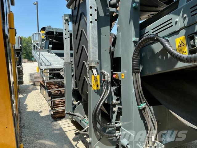 Rubble Master HS11000M Screeners