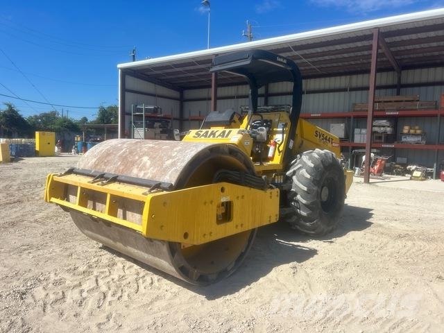 Sakai SV544T Rodillos de un solo tambor