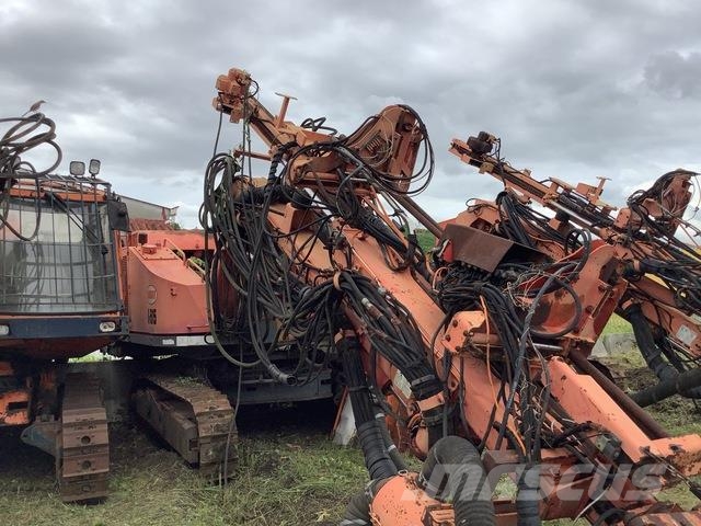 Sandvik RANGER DX800 Avolouhintaporauslaitteet