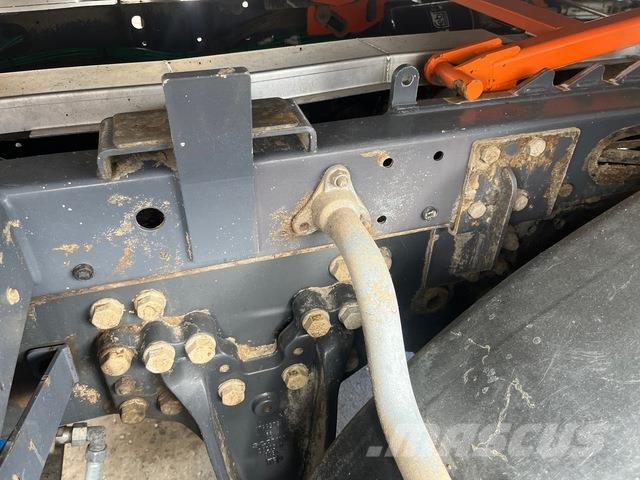 Scania G410 Sopmaskiner