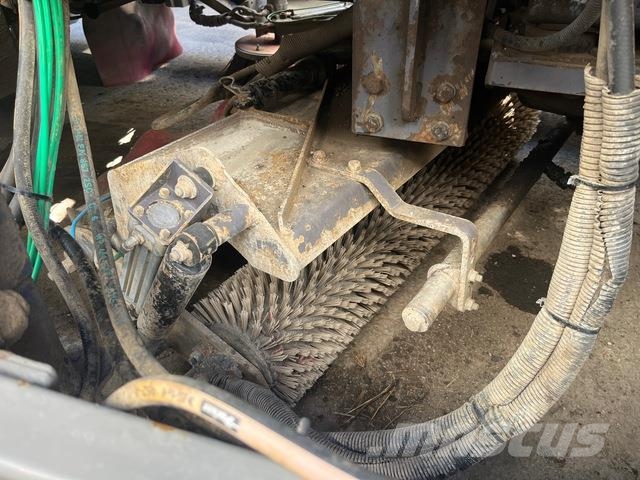 Scania G410 Sopmaskiner