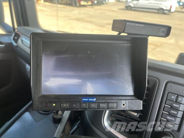 Scania G410 Sopmaskiner